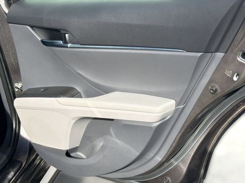Used 2024 Toyota Camry LE FWD image 32
