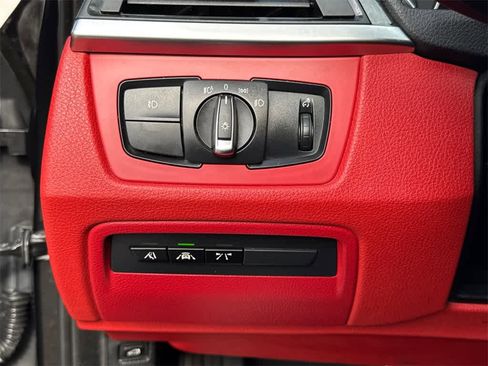 Used 2017 BMW 430i Convertible image 28