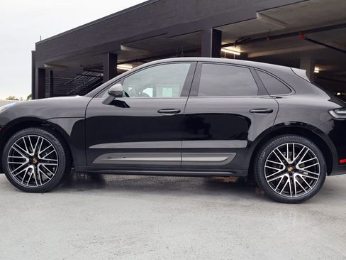 New 2026 Porsche Macan Turbo image 2