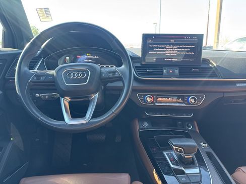 Used 2023 Audi Q5 Prestige w/ Prestige Package image 15