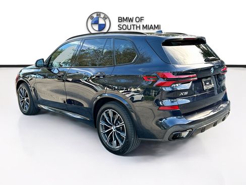 Certified 2024 BMW X5 xDrive40i w/ M Sport Package image 5