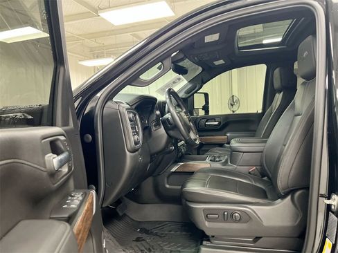 Used 2020 Chevrolet Silverado 2500 High Country w/ Z71 Off-Road Package image 20