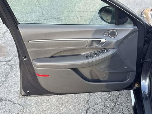 Used 2021 Hyundai Sonata Limited image 11