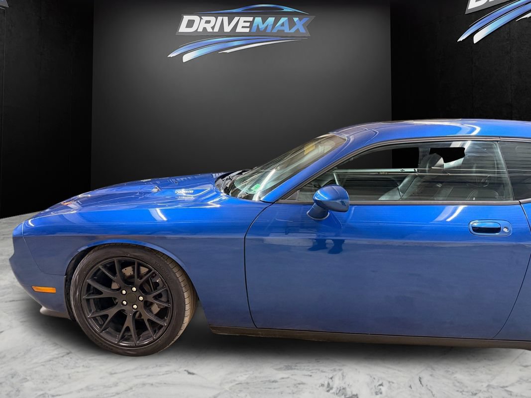 Used 2009 Dodge Challenger R/T RWD image 9