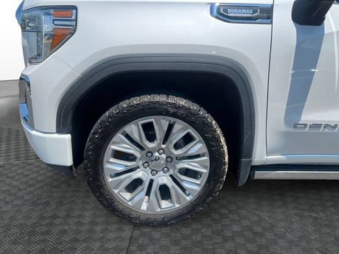Used 2021 GMC Sierra 1500 Denali w/ Denali Ultimate Package AWD/4WD image 14