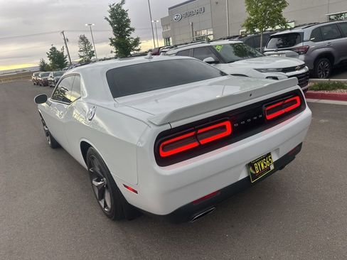 Used 2019 Dodge Challenger GT RWD image 11
