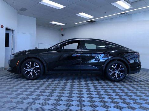 Certified 2025 Toyota Crown AWD/4WD image 11