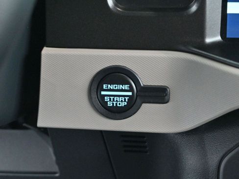 Used 2022 Ford Bronco Wildtrak image 28