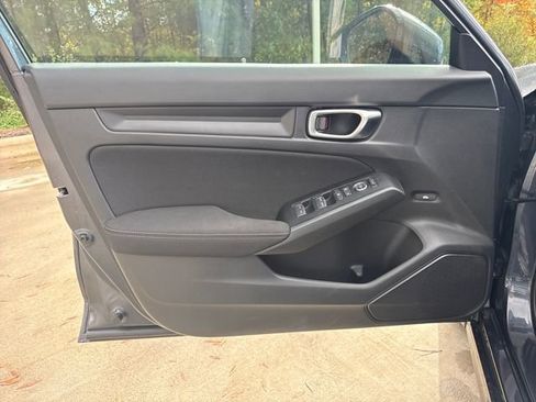 Certified 2025 Honda Civic Sport image 13