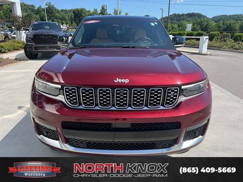 Used 2025 Jeep Grand Cherokee L Summit w/ Advanced Protech Group IV AWD/4WD image 34