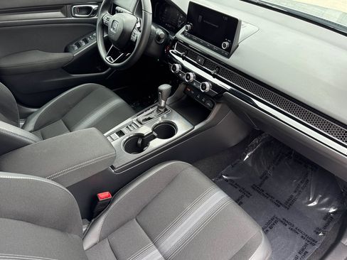 Used 2025 Honda Civic Sport image 33