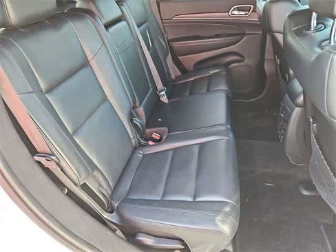 Used 2022 Jeep Grand Cherokee Limited image 22