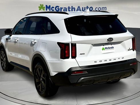 Used 2021 Kia Sorento S image 4
