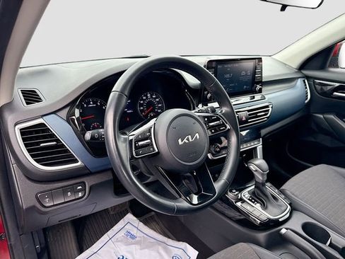 Used 2023 Kia Seltos S AWD/4WD image 11