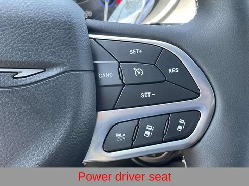New 2027 Chrysler Pacifica Select FWD image 21