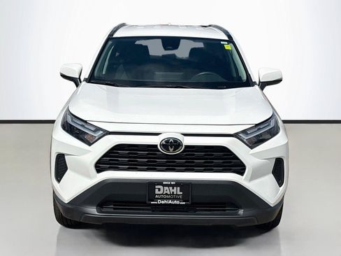 Used 2025 Toyota RAV4 XLE AWD/4WD image 3