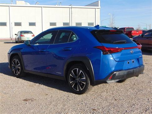 Used 2022 Lexus UX 250h w/ Accessory Package (Z1) image 6