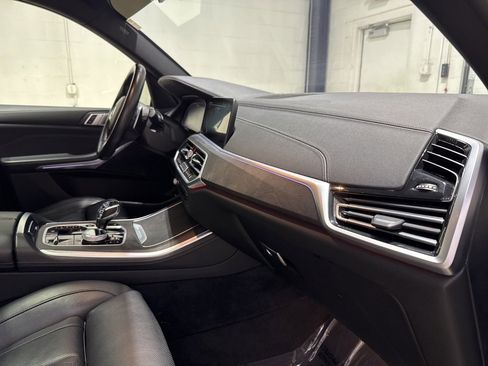 Used 2022 BMW X5 xDrive45e w/ M Sport Package image 34