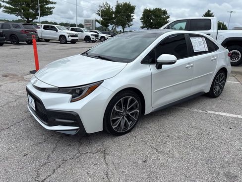 Used 2022 Toyota Corolla SE w/ Carpet Mat Package (TMS) FWD image 13