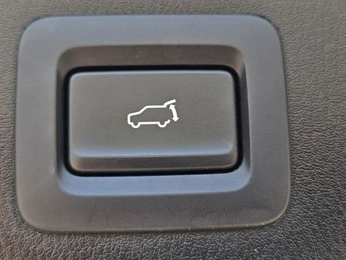 Used 2019 Toyota RAV4 Limited w/ Limited Grade Weather Package image 12