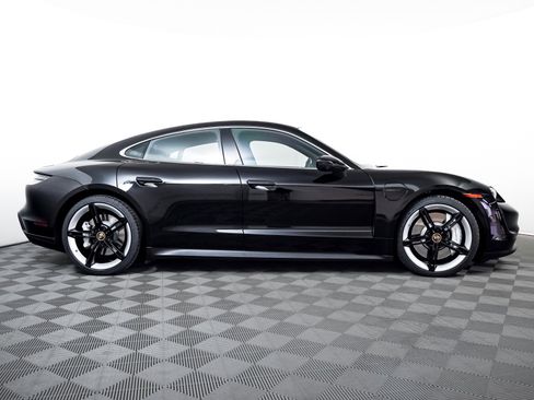 Certified 2022 Porsche Taycan 4S image 11