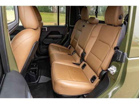 Used 2021 Jeep Gladiator Rubicon image 13