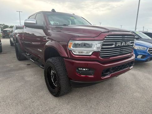 Used 2022 RAM 2500 Laramie AWD/4WD image 3