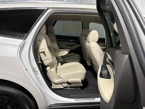 Certified 2023 Buick Enclave Essence w/ Sport Touring Edition image 13