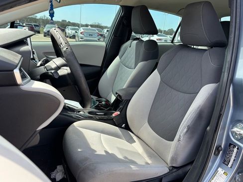 Used 2020 Toyota Corolla LE image 6