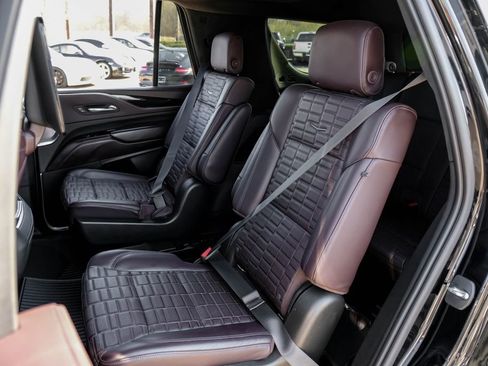 Used 2021 Cadillac Escalade Sport Platinum image 35