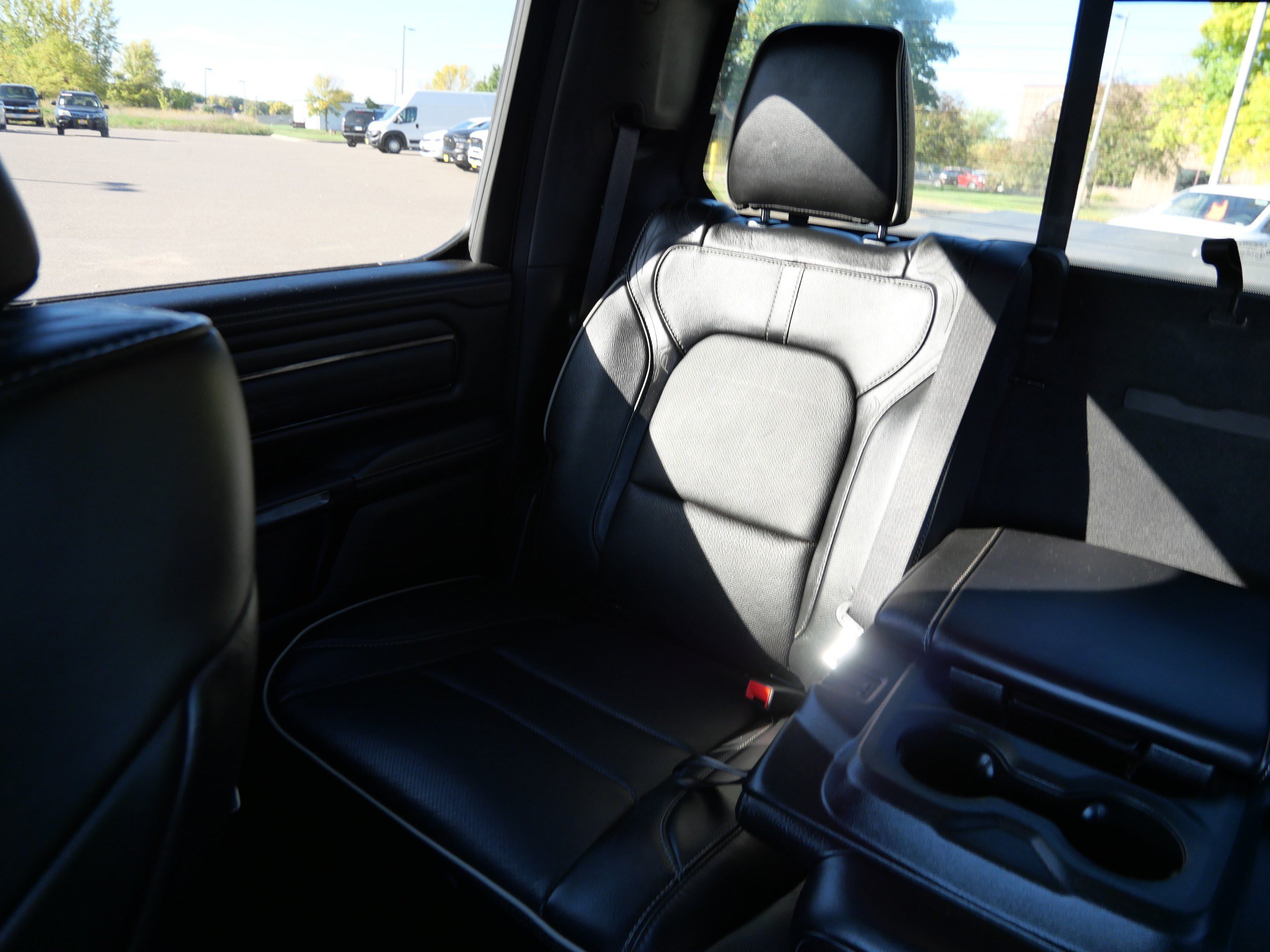 Used 2022 RAM 1500 Limited AWD/4WD image 12