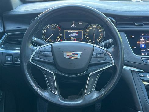 Used 2021 Cadillac XT5 Premium Luxury image 22