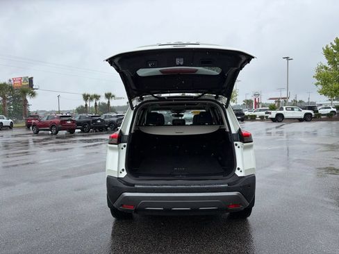 Certified 2023 Nissan Rogue SL w/ SL Premium Package AWD/4WD image 5