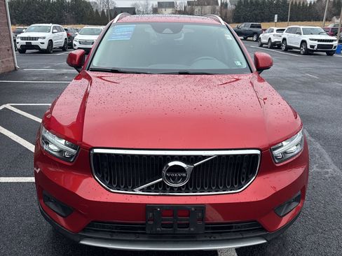 Used 2019 Volvo XC40 T5 Momentum image 9