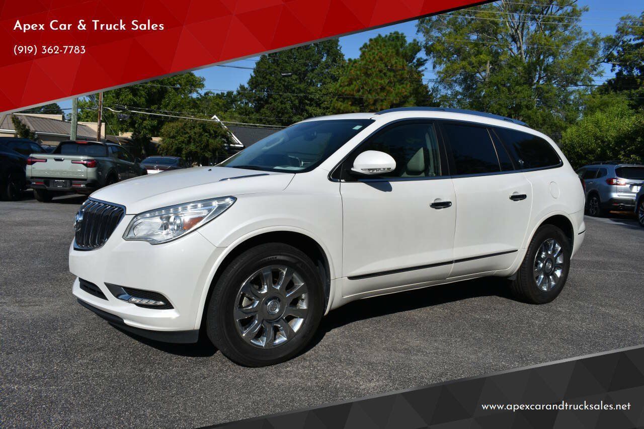 Used 2017 Buick Enclave Leather FWD image 1