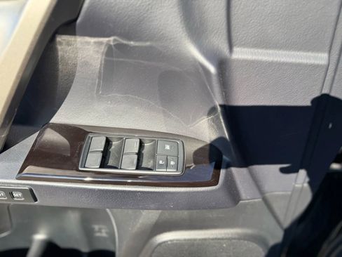 Used 2019 Lexus GX 460 image 29