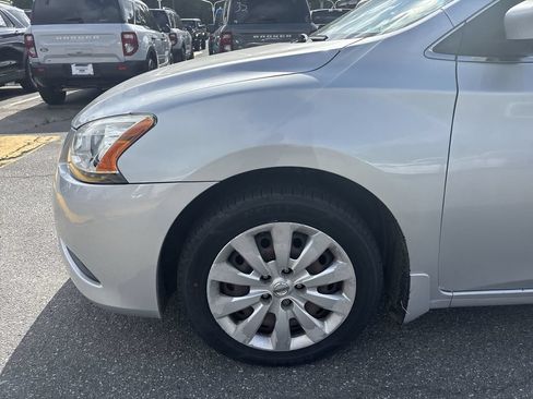 Used 2015 Nissan Sentra S FWD image 18