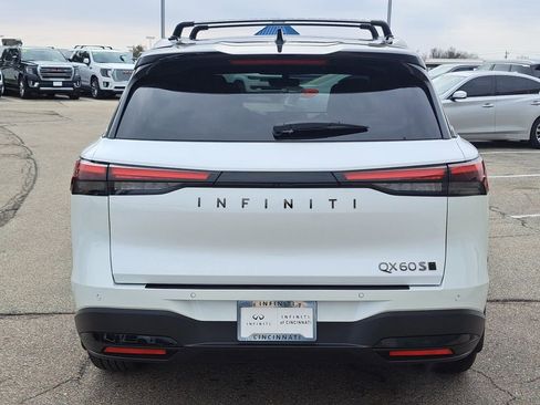 New 2026 INFINITI QX60 Sport w/ Dark Cargo Package image 3