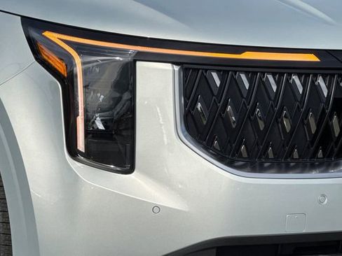 New 2026 Kia Carnival EX image 34