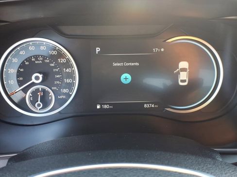 Used 2022 Genesis G70 3.3T image 6