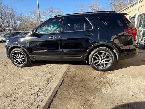 Used 2018 Ford Explorer Sport w/ Equipment Group 401A image 9