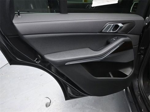 Used 2021 BMW X5 xDrive40i w/ Convenience Package image 22