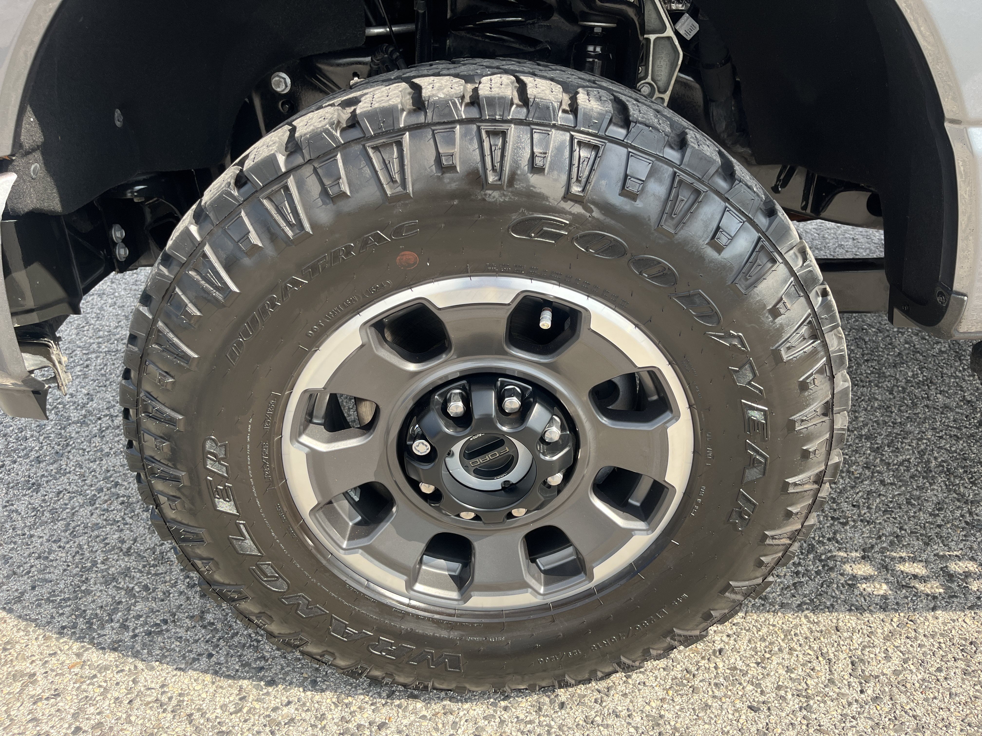 Used 2024 Ford F250 Lariat w/ Lariat Ultimate Package AWD/4WD image 9