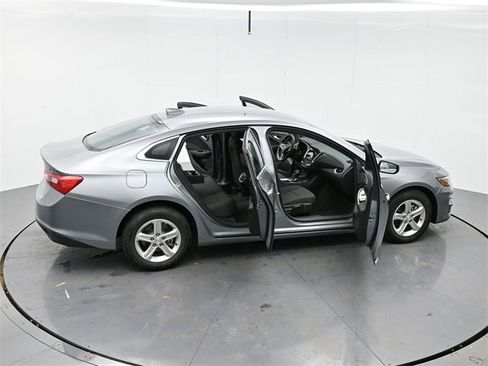 Used 2024 Chevrolet Malibu LT image 44