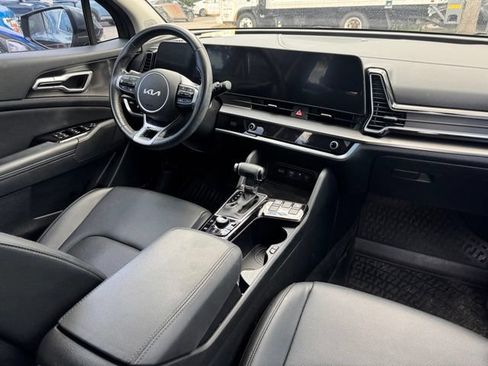 Certified 2023 Kia Sportage EX FWD image 5