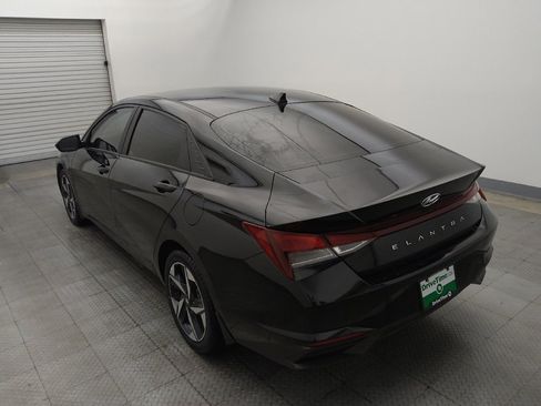 Used 2023 Hyundai Elantra SEL w/ Convenience Package FWD image 5