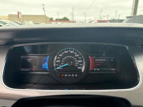 Used 2015 Ford Taurus SEL w/ Equipment Group 201A AWD/4WD image 18