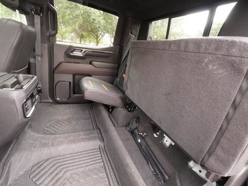 Used 2023 GMC Sierra 1500 AT4 w/ AT4 Premium Package AWD/4WD image 31