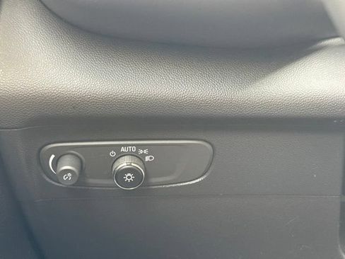 Used 2023 Buick Envision Essence FWD image 22