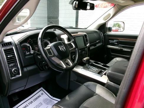 Used 2013 RAM 1500 Laramie w/ Convenience Group AWD/4WD image 9